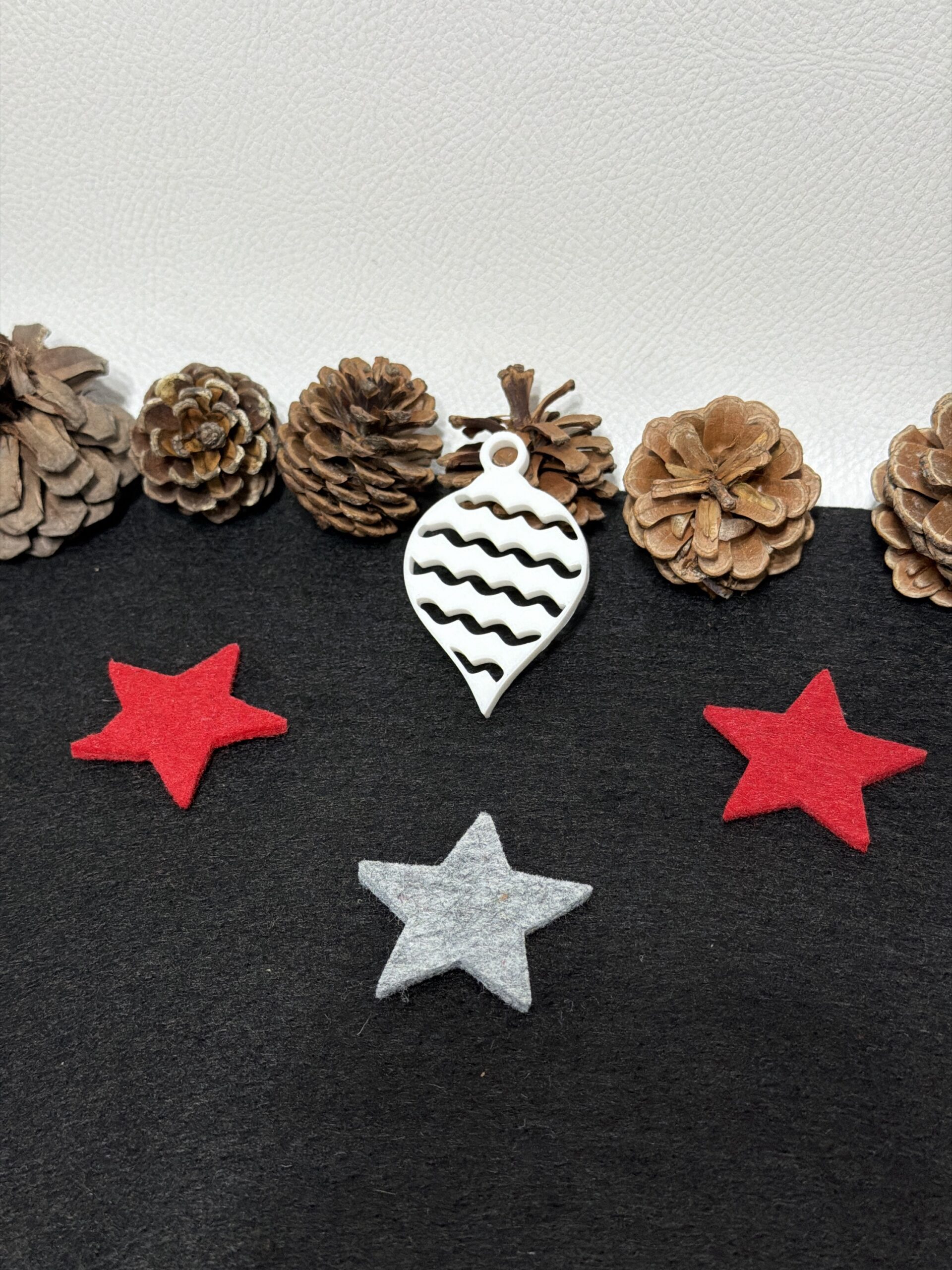 Weihnachtsanhänger Tropfen mit Wellenmuster – Bild 3