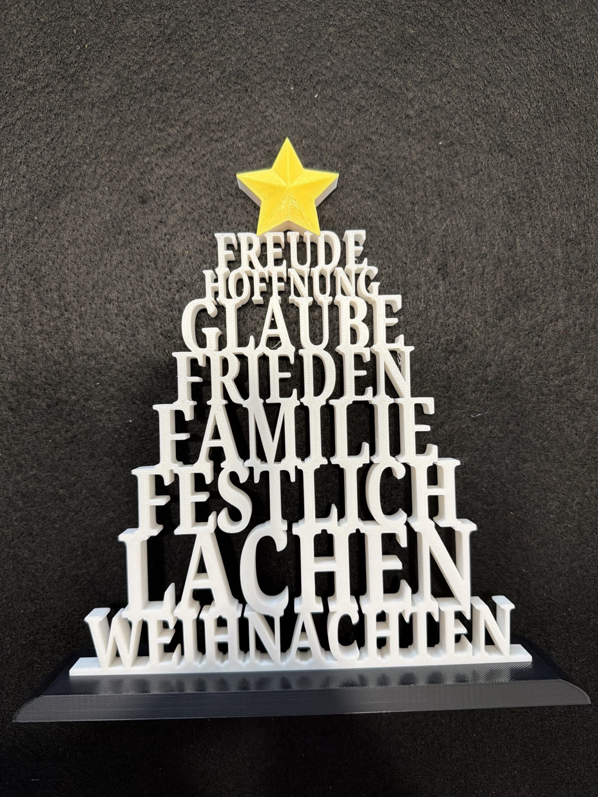 Schrift-Weihnachtsbaum mit Stern – Bild 4