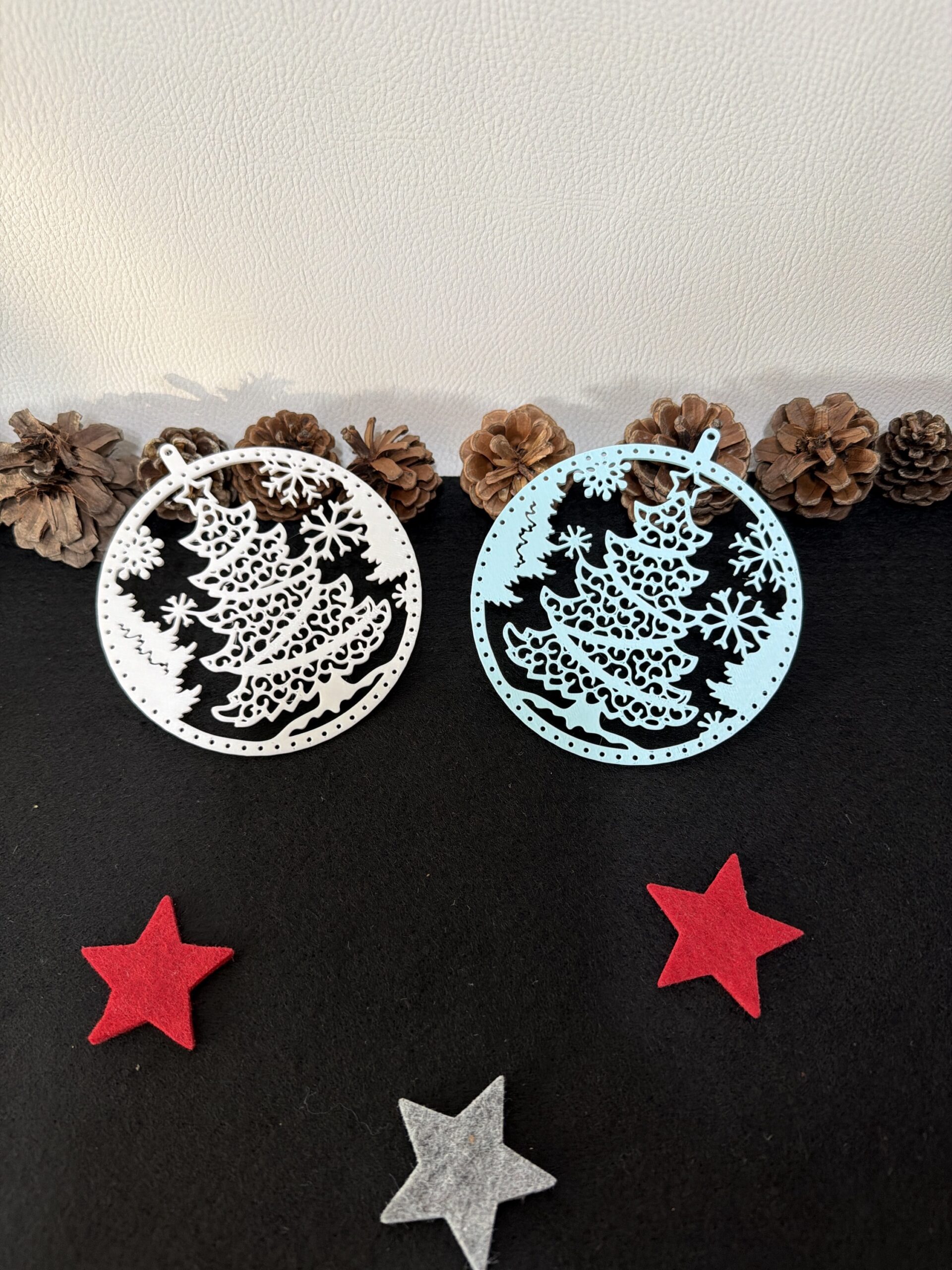 Weihnachtsanhänger „Tannenbaum im Kreis“