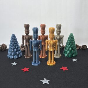 moderner Nussknacker gerippt in 5 edlen Farben