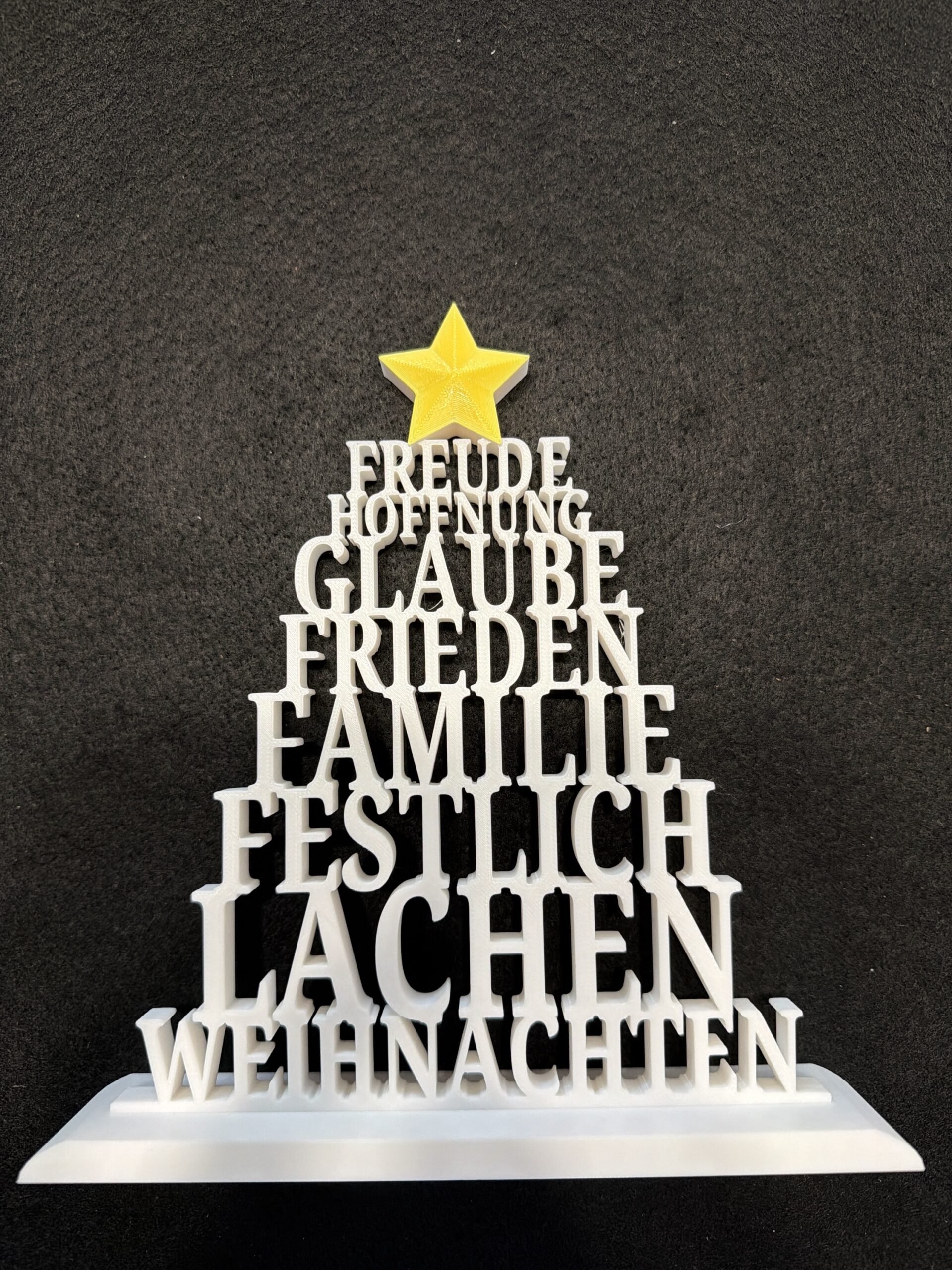 Schrift-Weihnachtsbaum mit Stern – Bild 3
