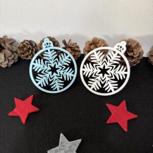 Weihnachtsanhänger „Schneeflocke im Kreis“