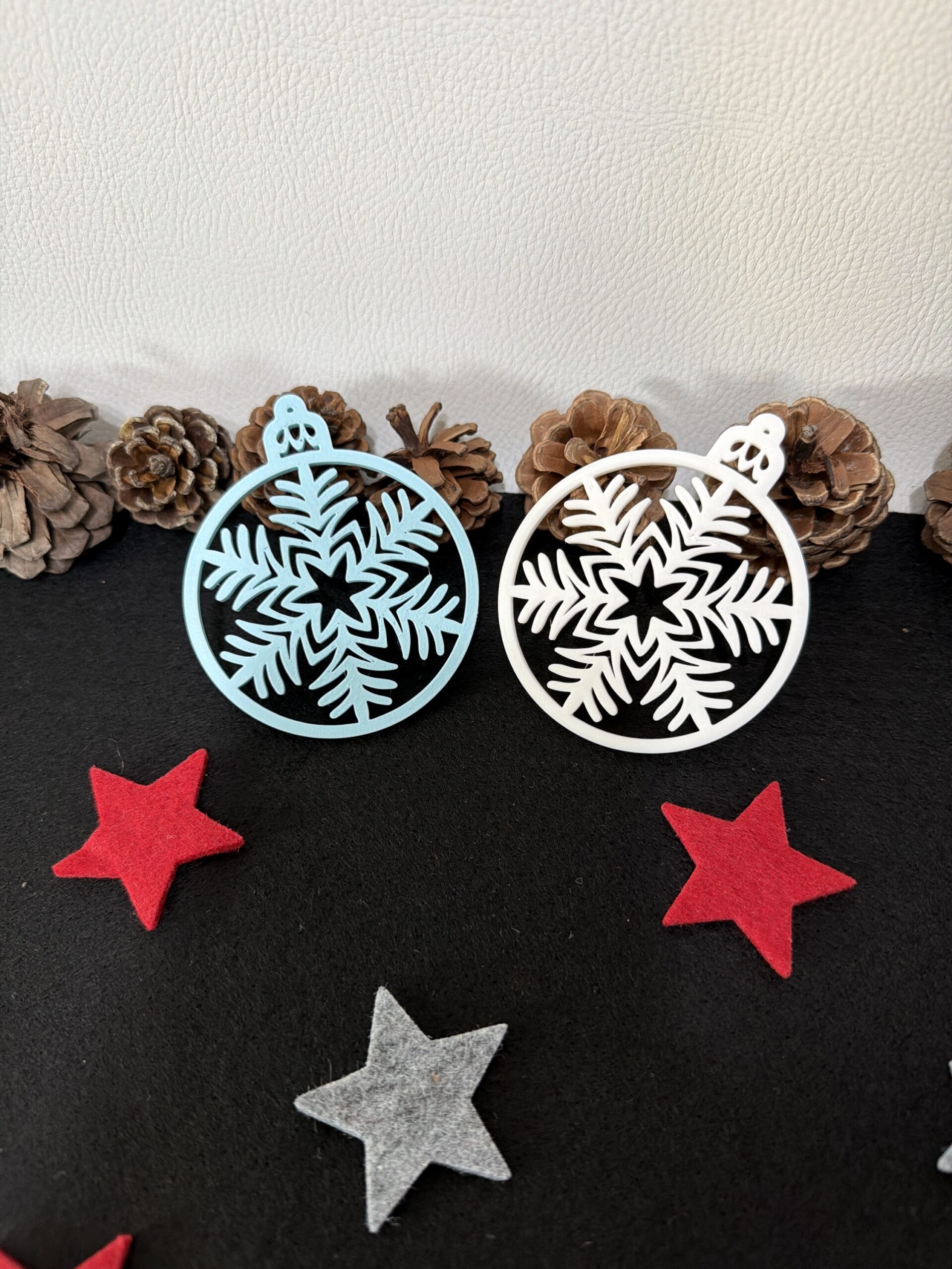 Weihnachtsanhänger „Schneeflocke im Kreis“