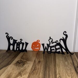 Halloween-Schriftzug „HALLOWEEN“ – 3D-Druck aus 3 Teilen