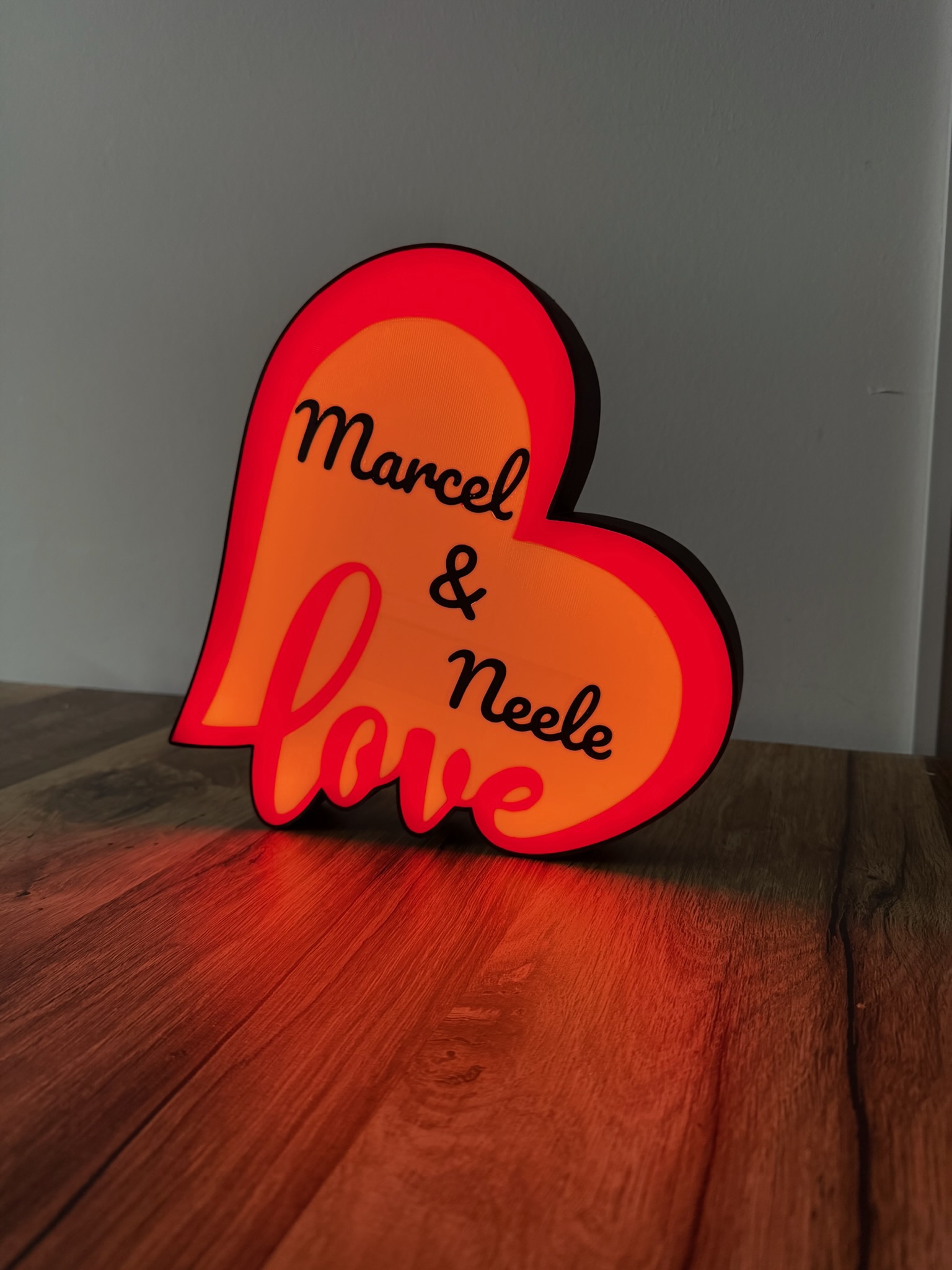 Personalisierte LED-Herzlampe „Love“ – Bild 4