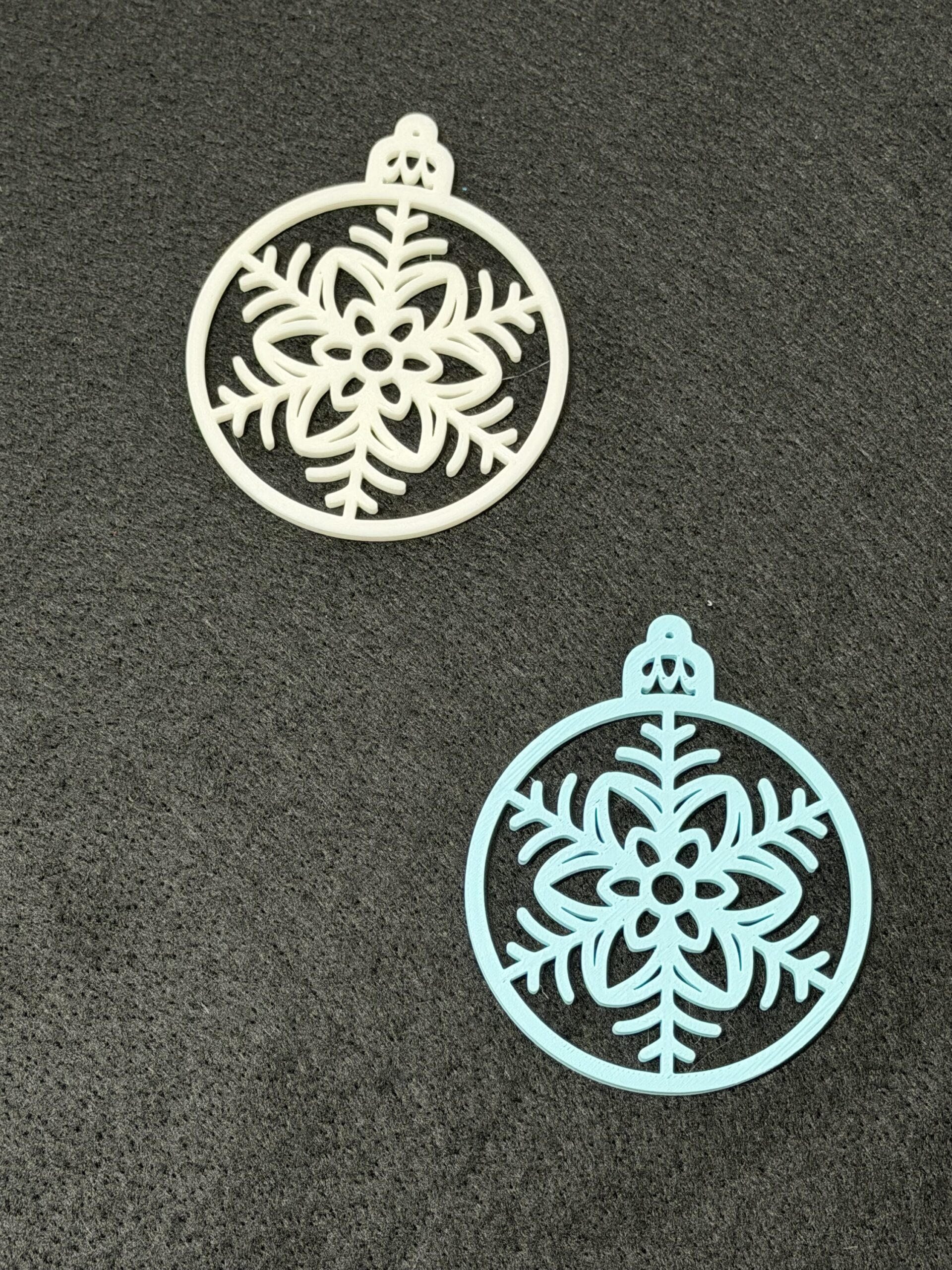 Weihnachtsanhänger „Schneeflocke im Ornament“ – Bild 5